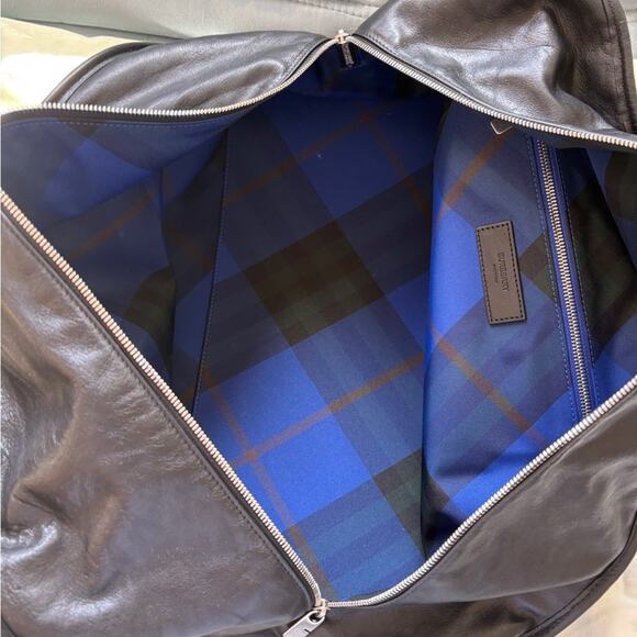 Burberry medium Shield leather duffle bag Black Leather NWT 3550$ - Picture 8 of 10